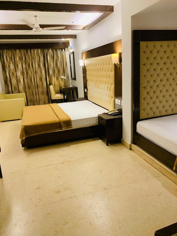Metropolis Tourist Home Paharganj Nueva Delhi Exterior foto