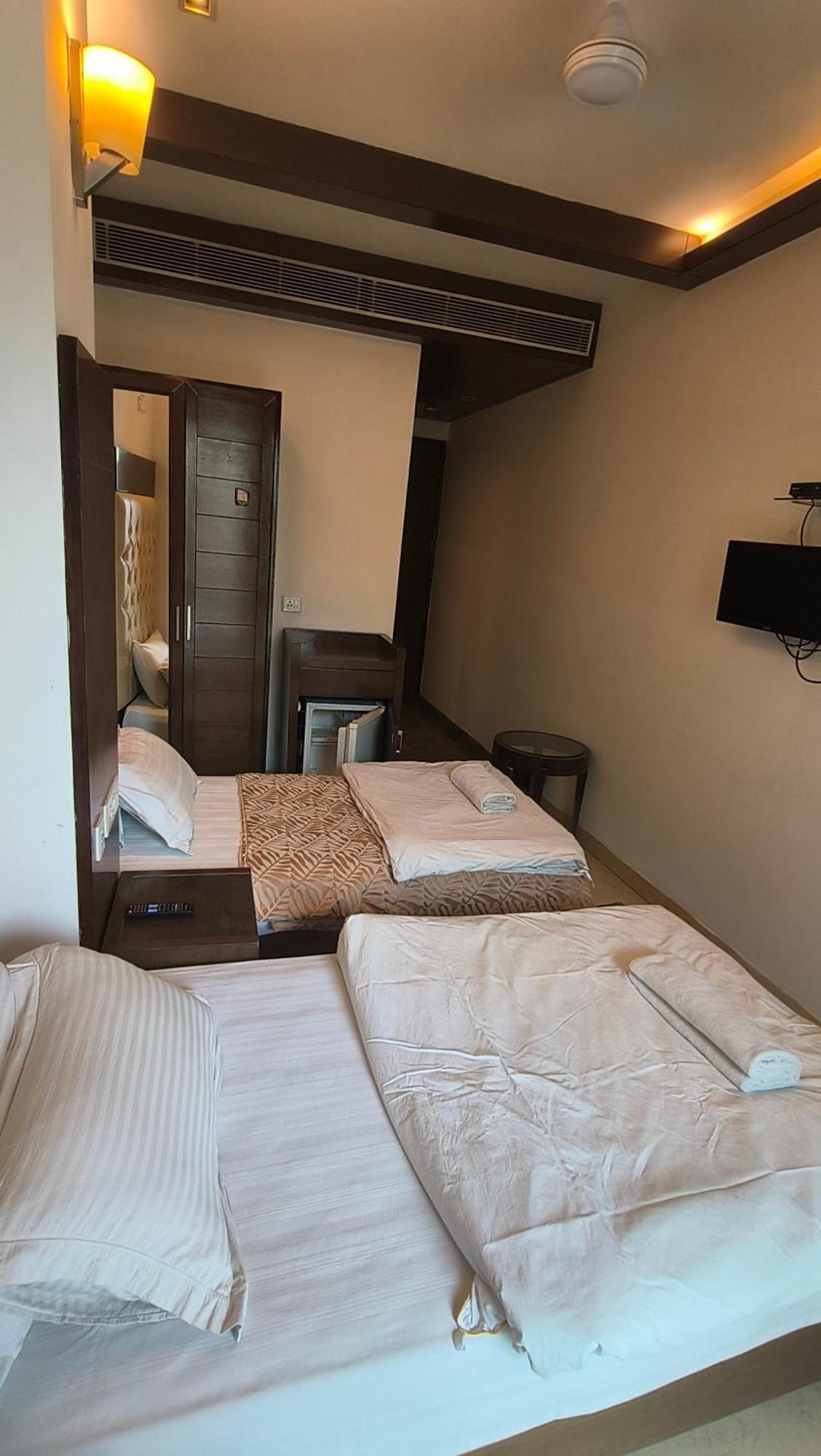 Metropolis Tourist Home Paharganj Nueva Delhi Exterior foto
